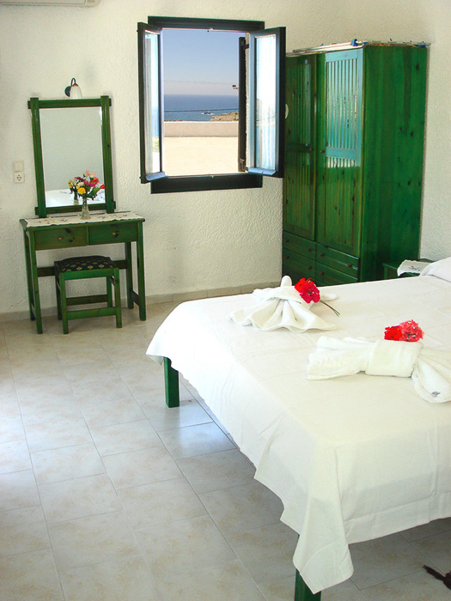 Фото Finiki View Hotel Apartments