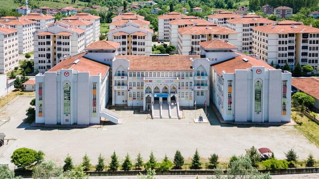 Primary school Devrek Caydegirmeni Toki Primary School, Devrek, photo