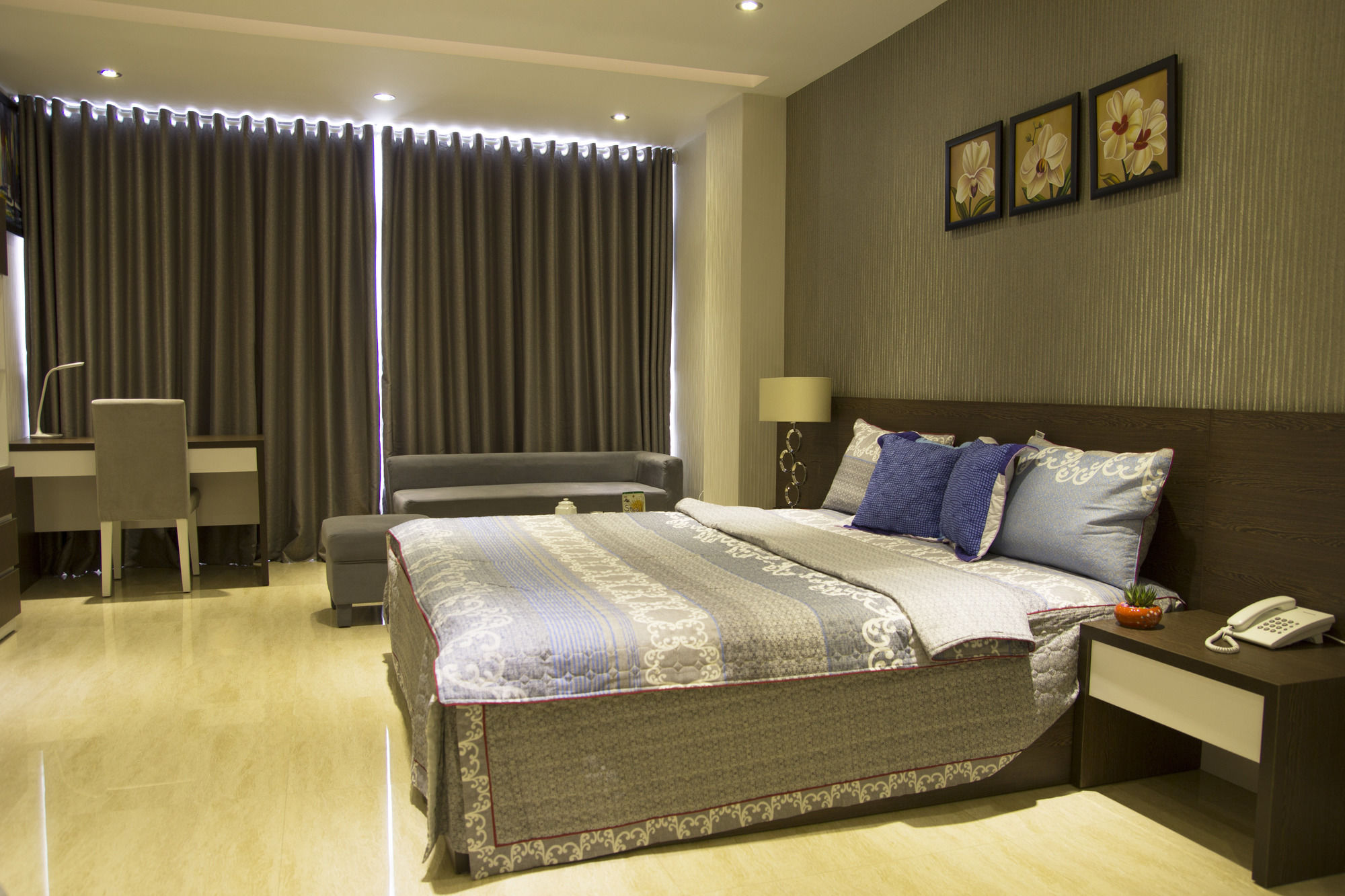Фото Sunny Serviced Apartment