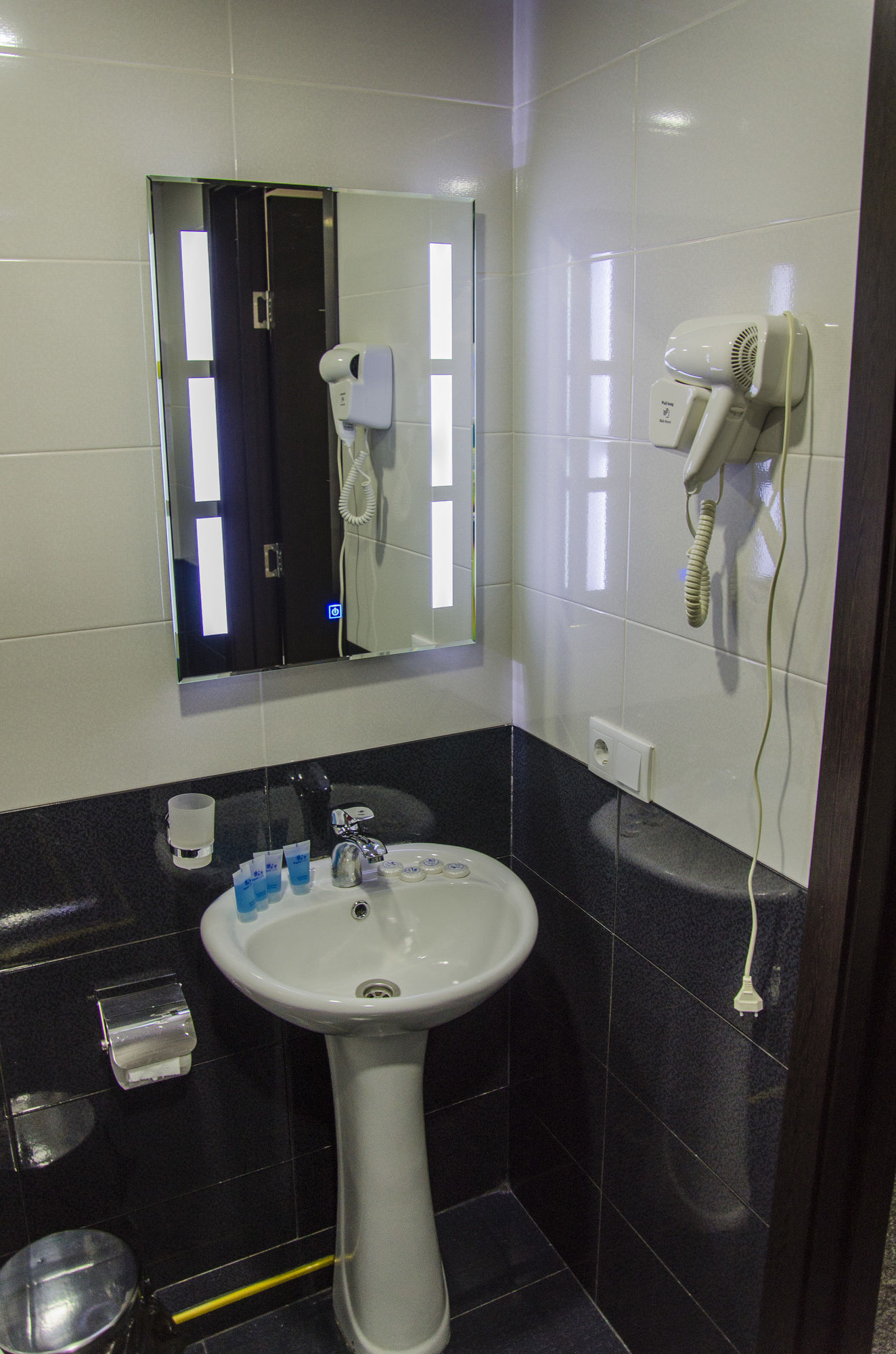 Фото Hotel Voyager