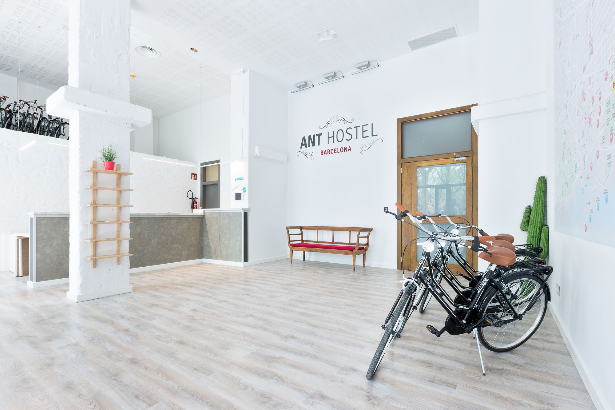 Фото Ant Hostel Barcelona