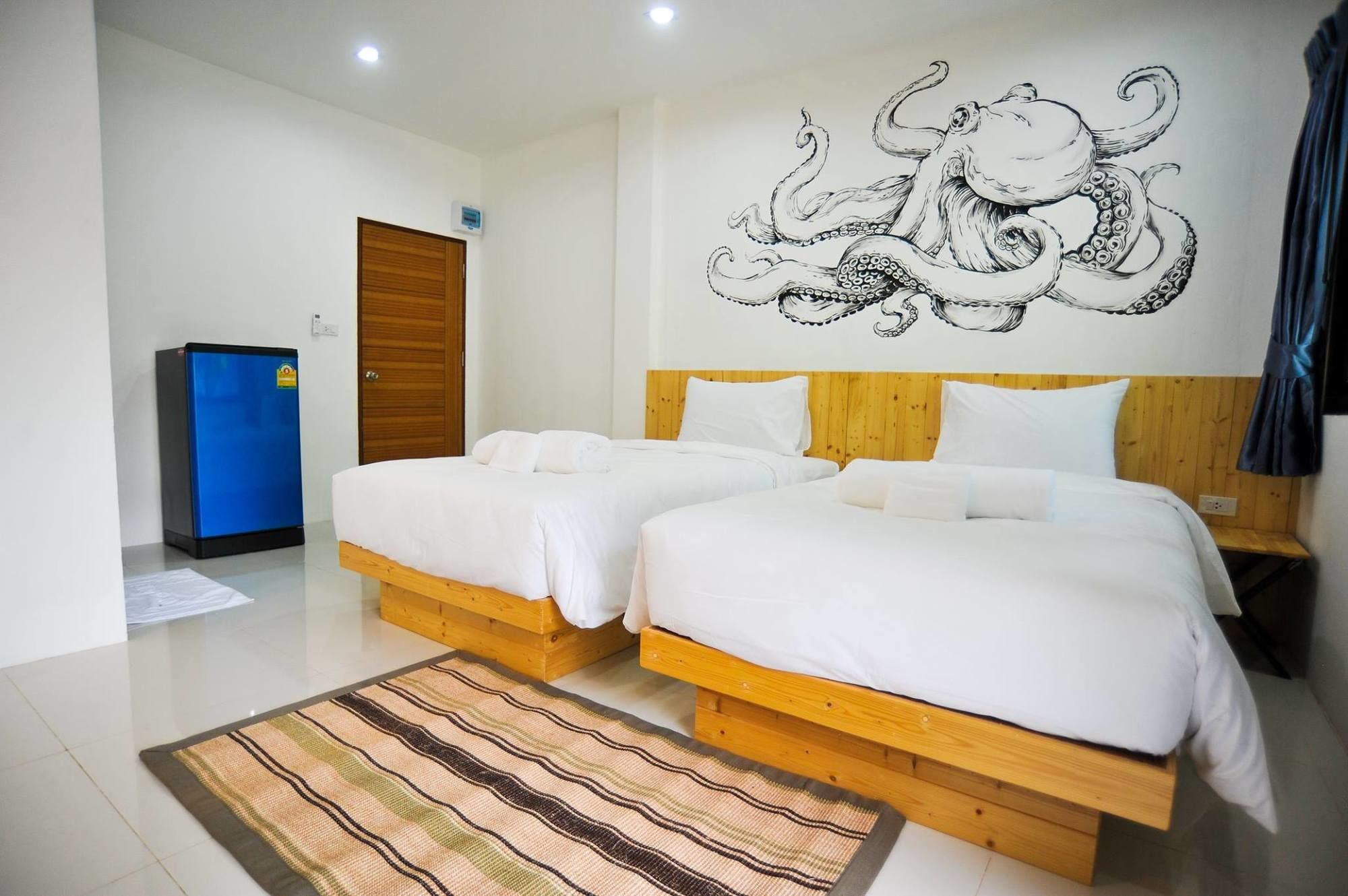 Фото Nine Blue Residence