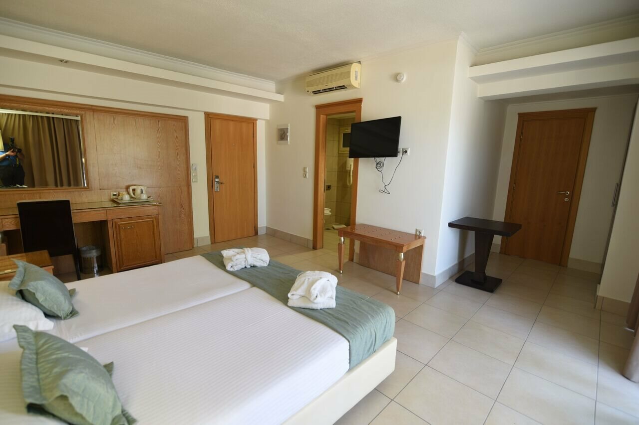 Фото Natura Park Village