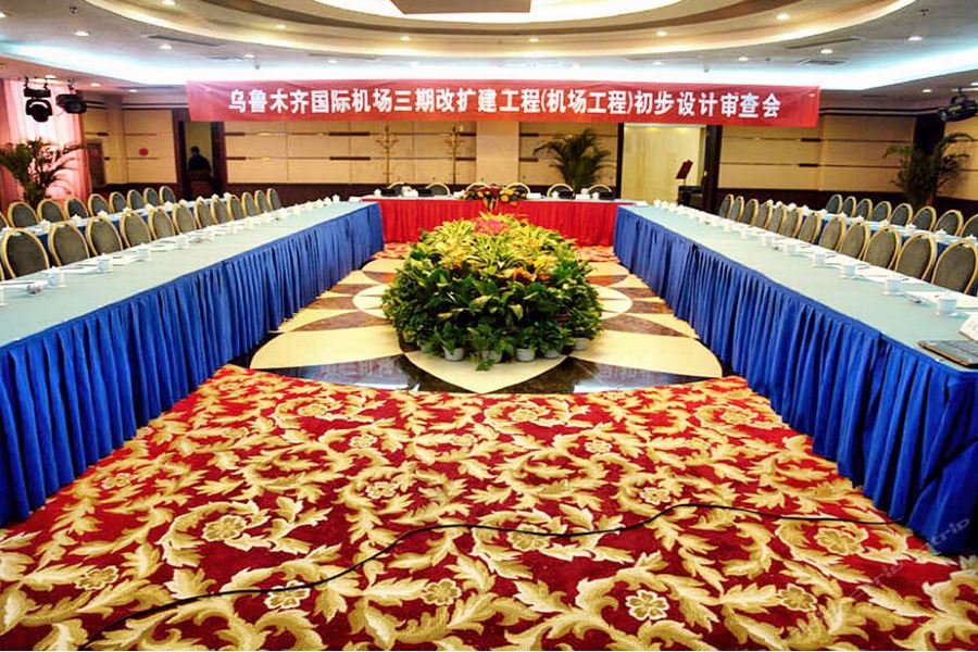 Фото Royal International Hotel