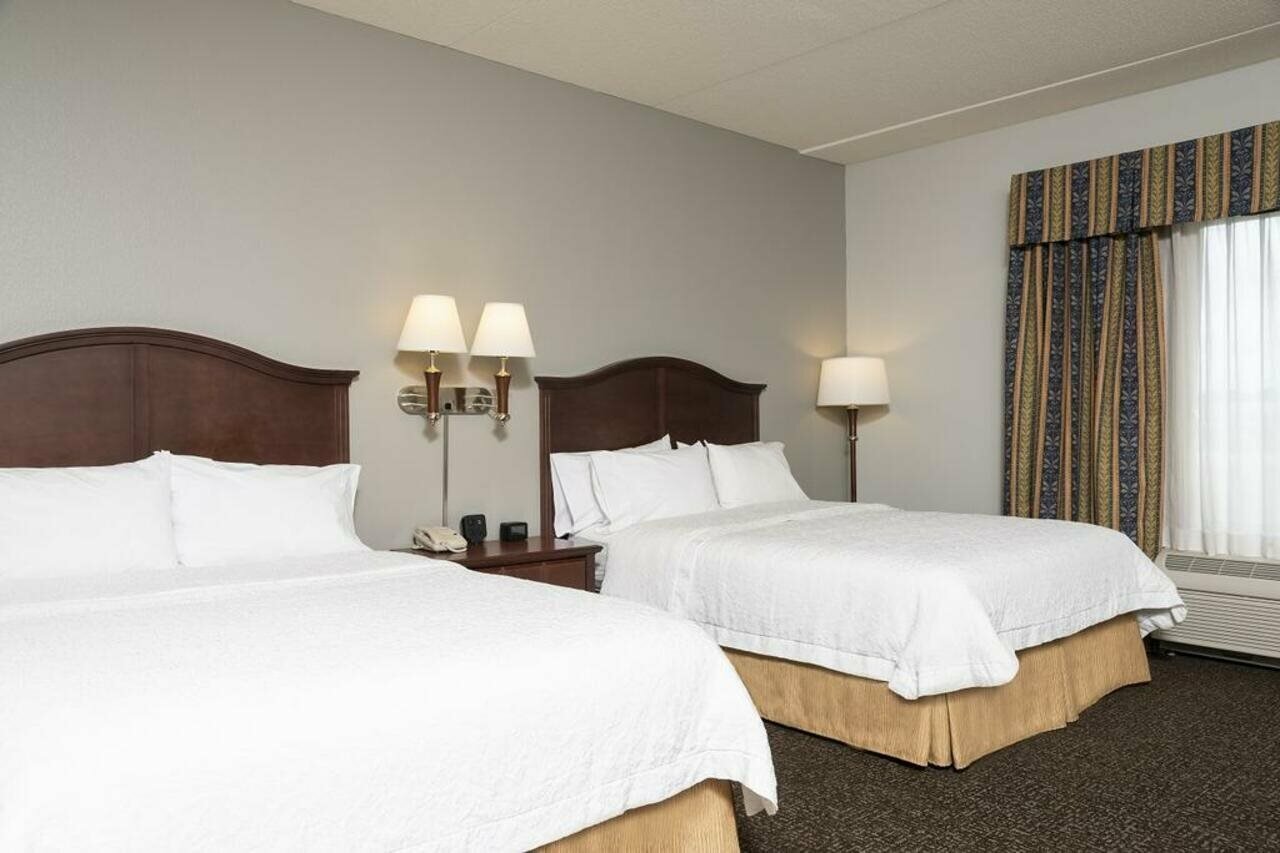 Фото Hampton Inn & Suites Indianapolis-Airport