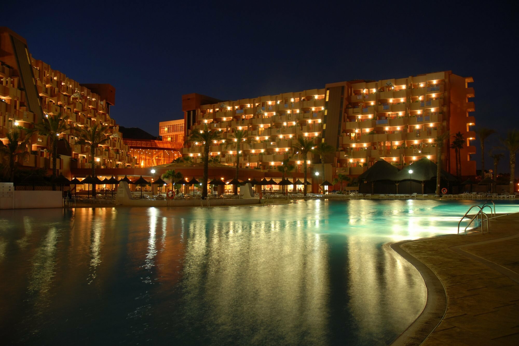 Фото Holiday World Village Hotel