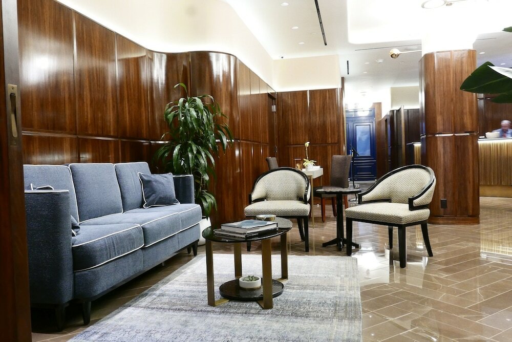 Фото The Iroquois New York