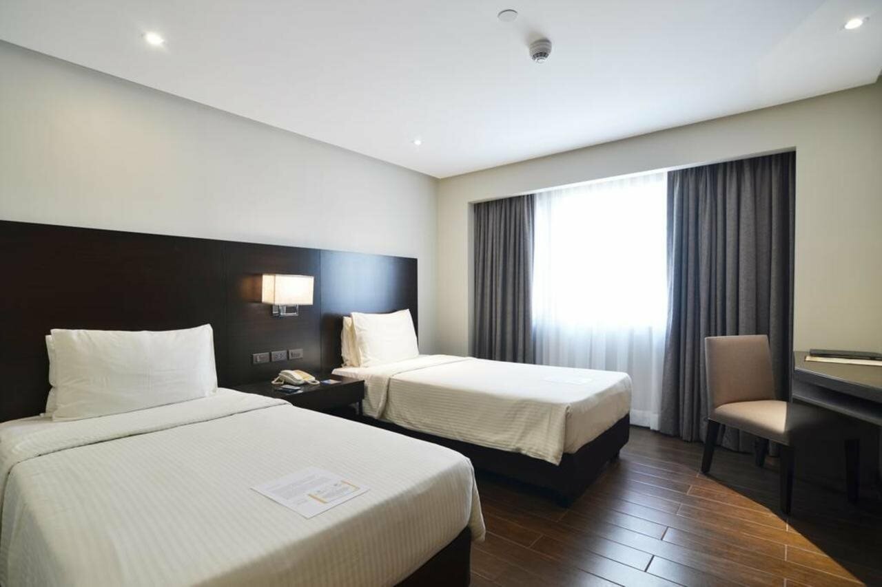 Фото Pearl Garden Hotel