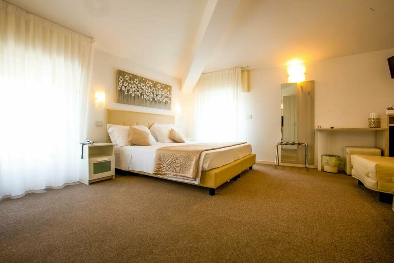 Фото Hotel Villa Anthea