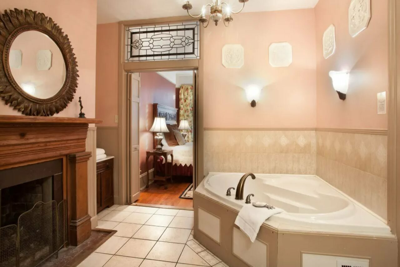 Фото 17Hundred90 Inn and Restaurant