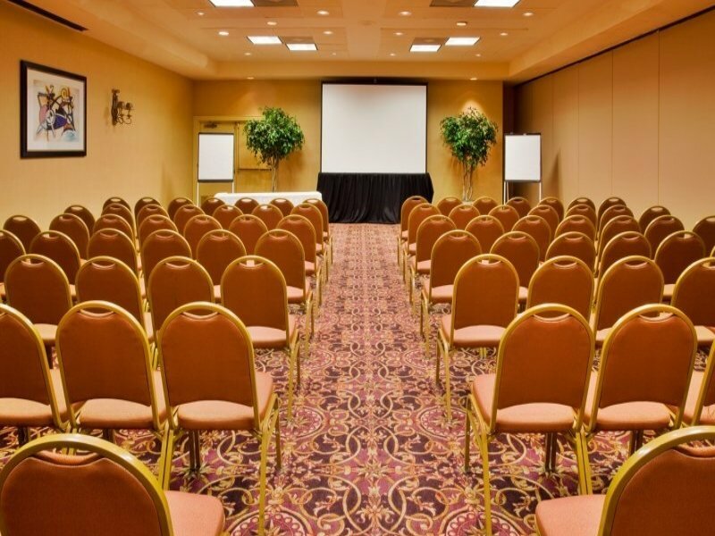 Фото Holiday Inn Orlando International Airport, an Ihg Hotel