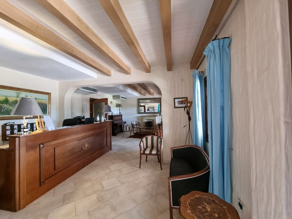 Фото Is Benas Country Lodge