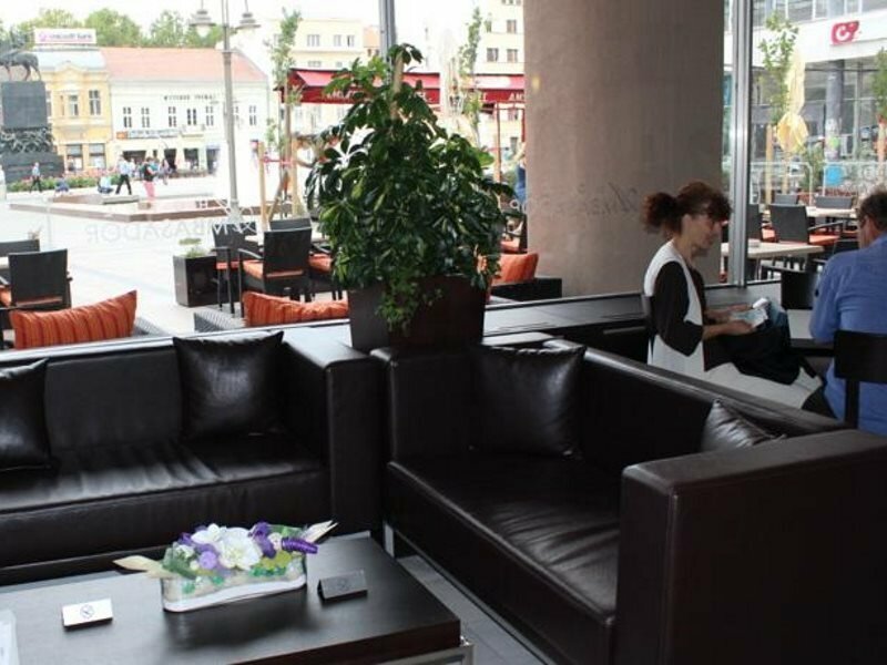 Фото Ambasador Hotel