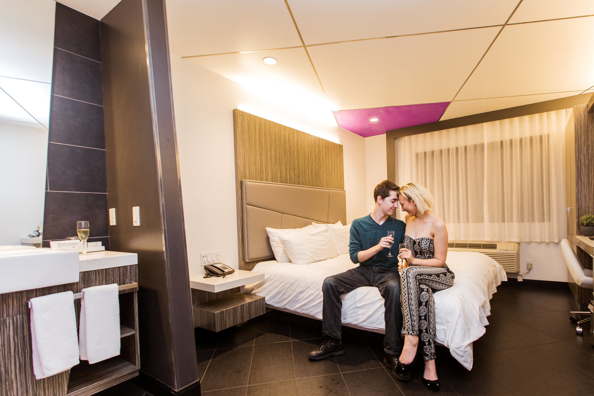 Фото The Moment Hotel