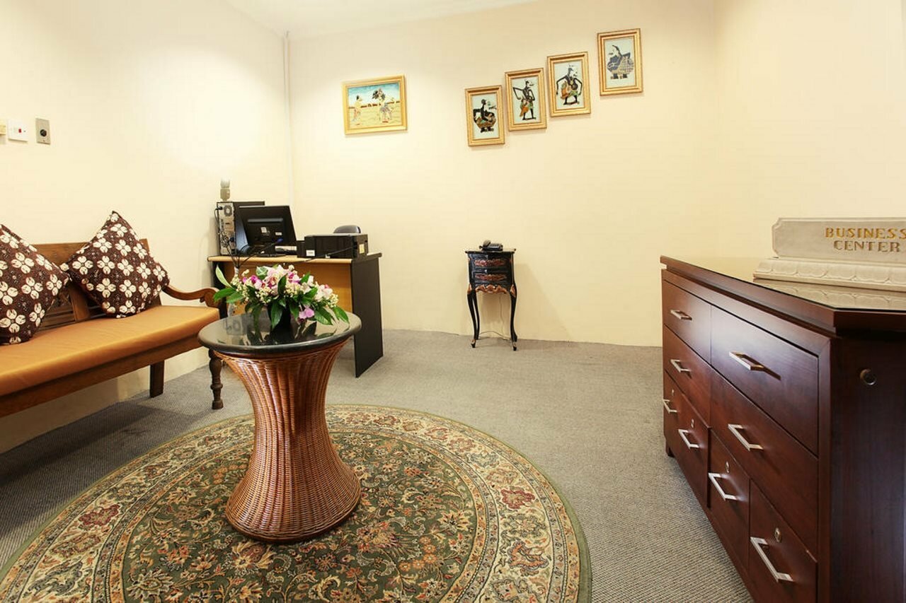 Фото Hotel New Saphir Yogyakarta