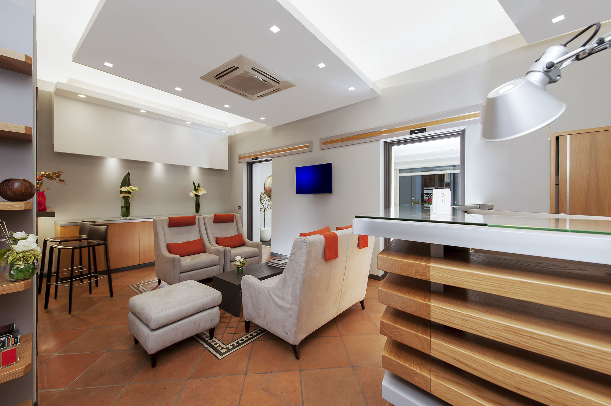 Фото Daphne Luxury Suites