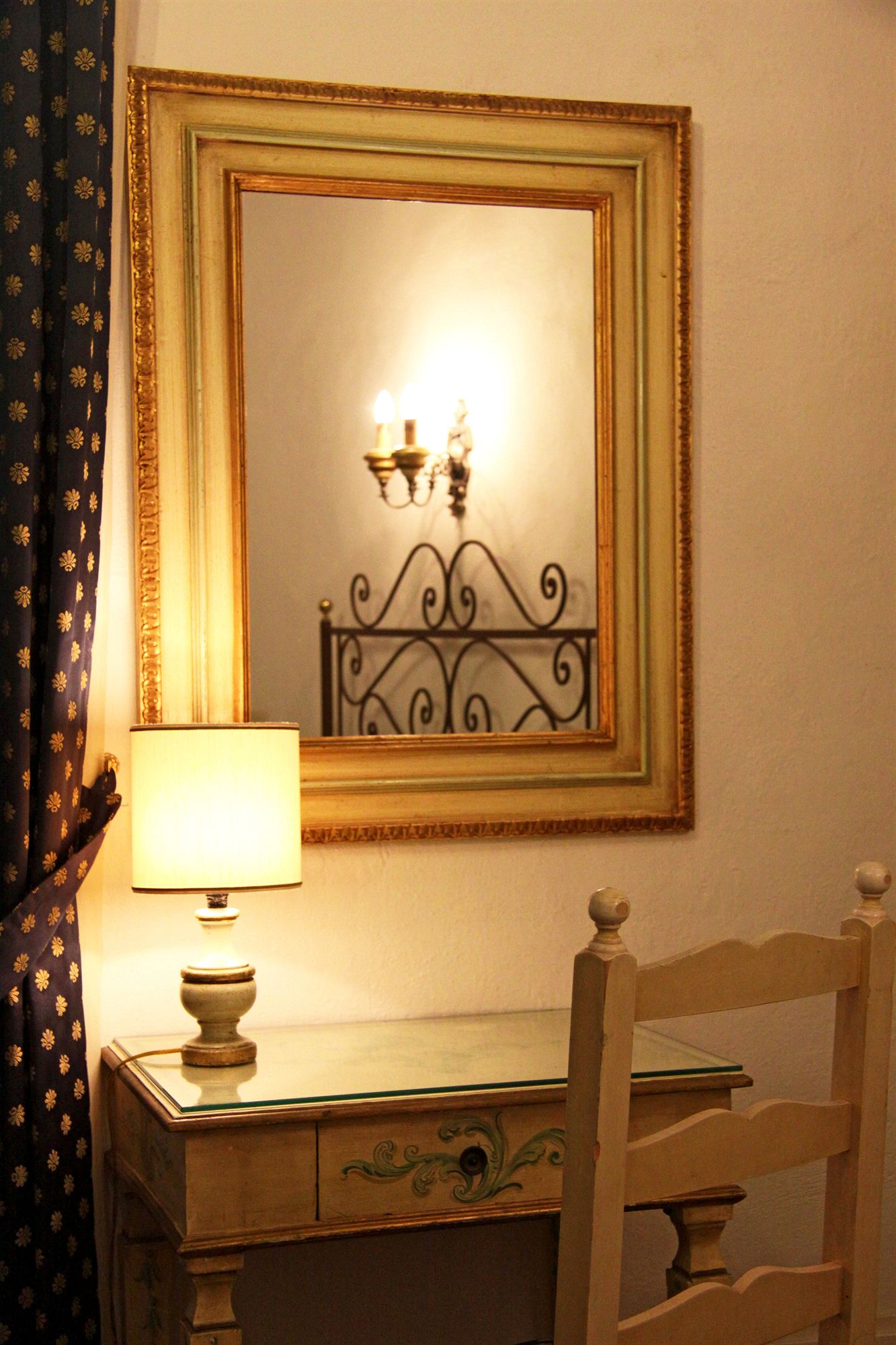 Фото Hotel La Cisterna