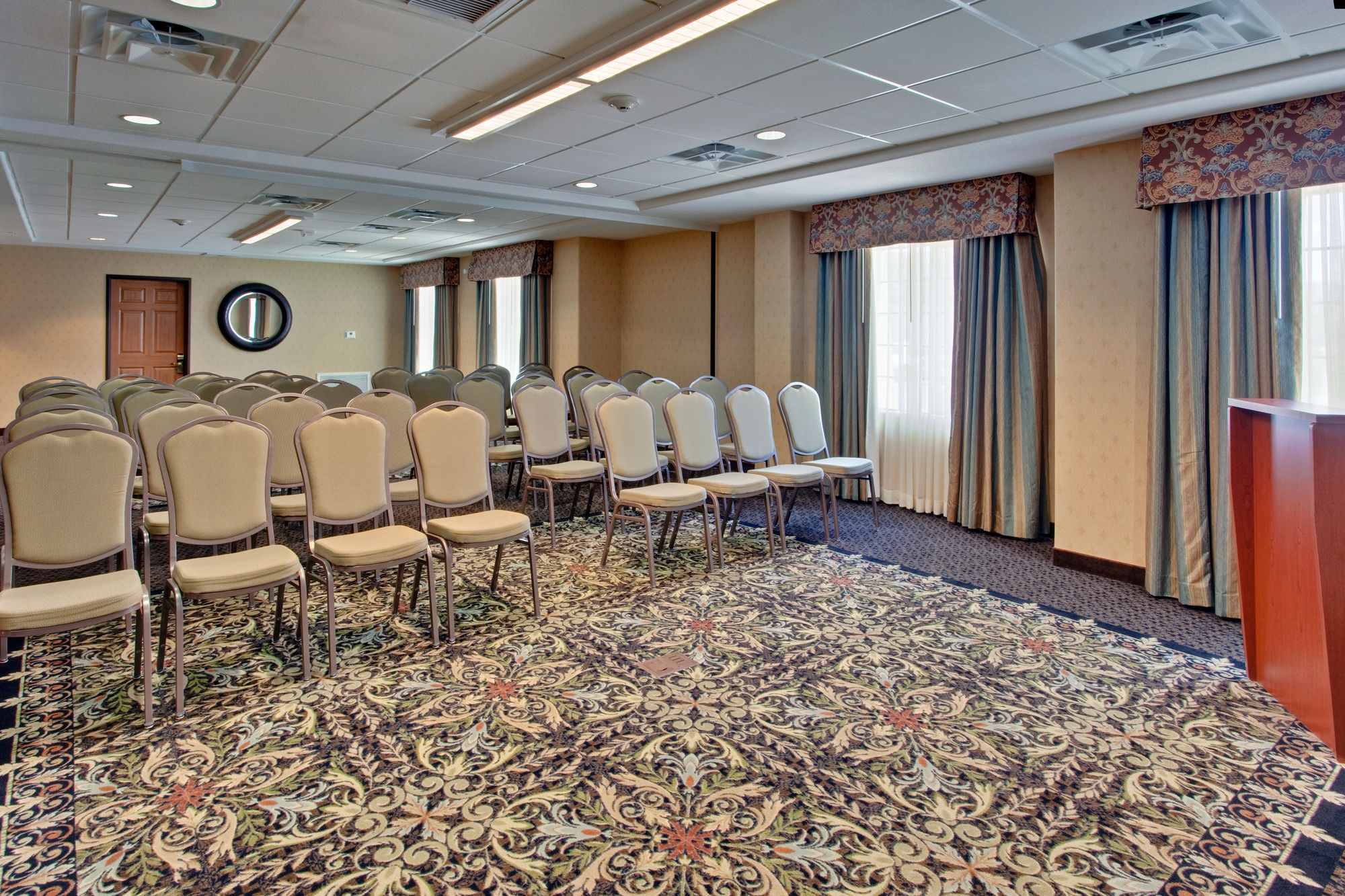 Фото Staybridge Suites Phoenix - Glendale Sports Dist, an Ihg Hotel