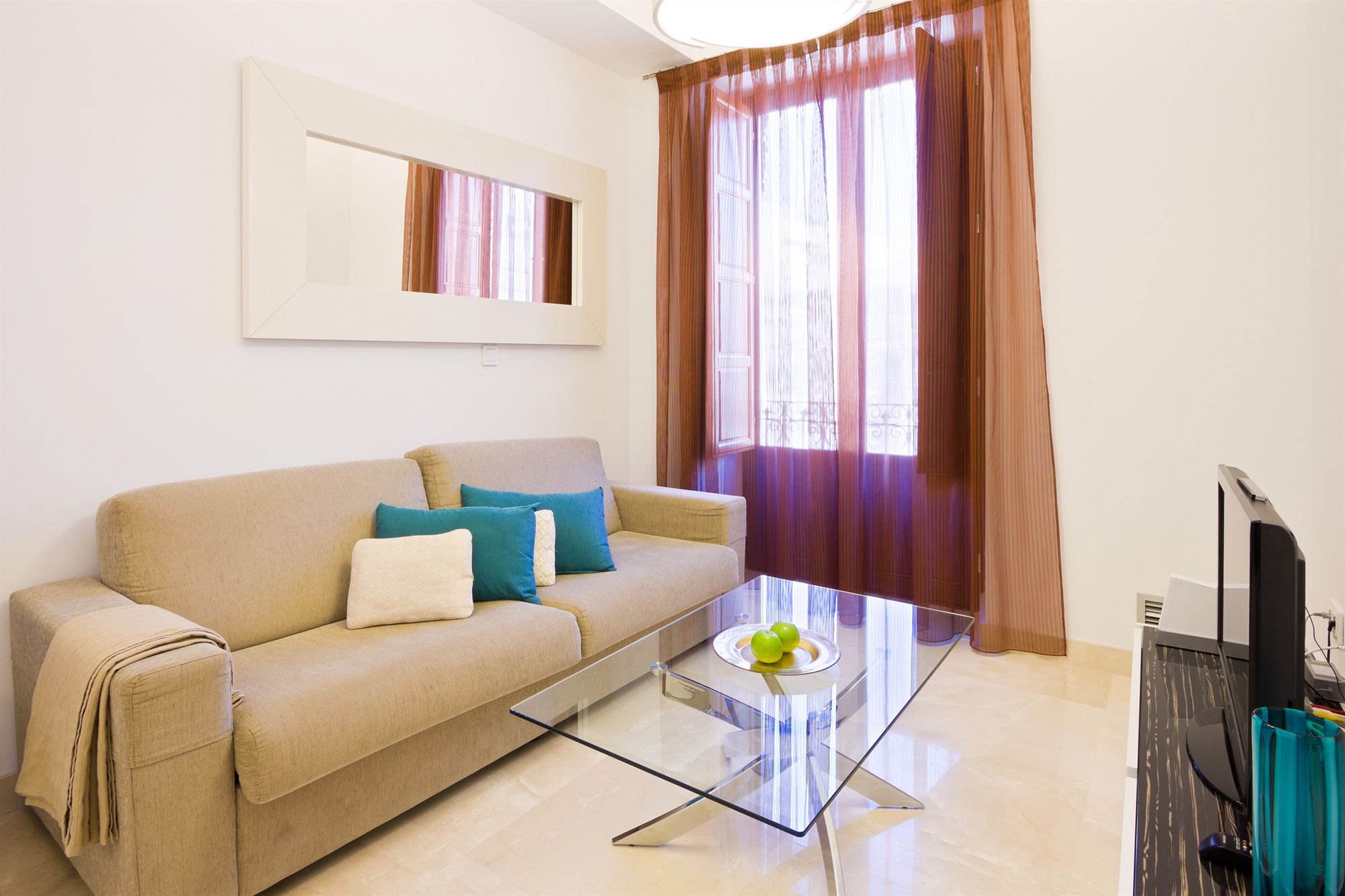 Фото Habitat Suites Gran VIA 17 Aptos