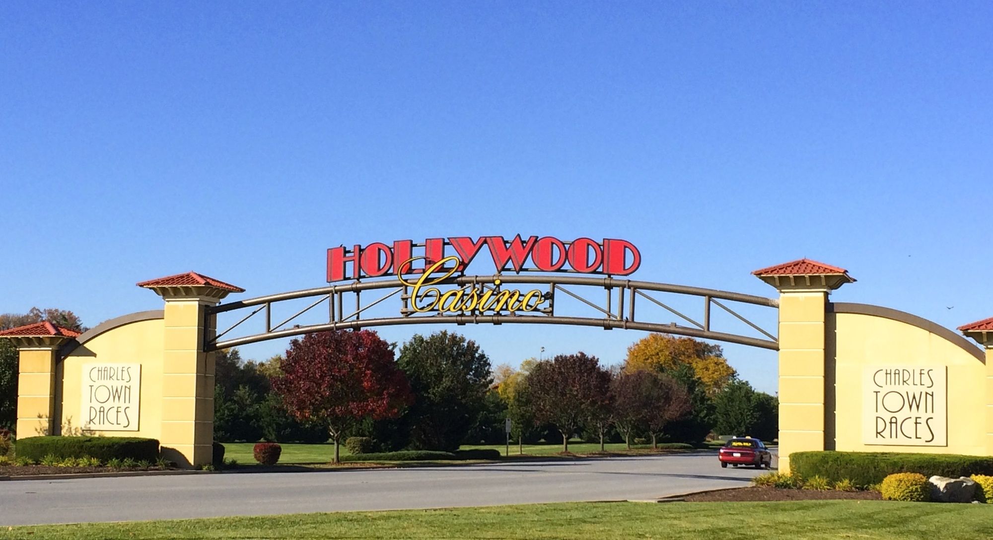 Фото Rodeway Inn & Suites