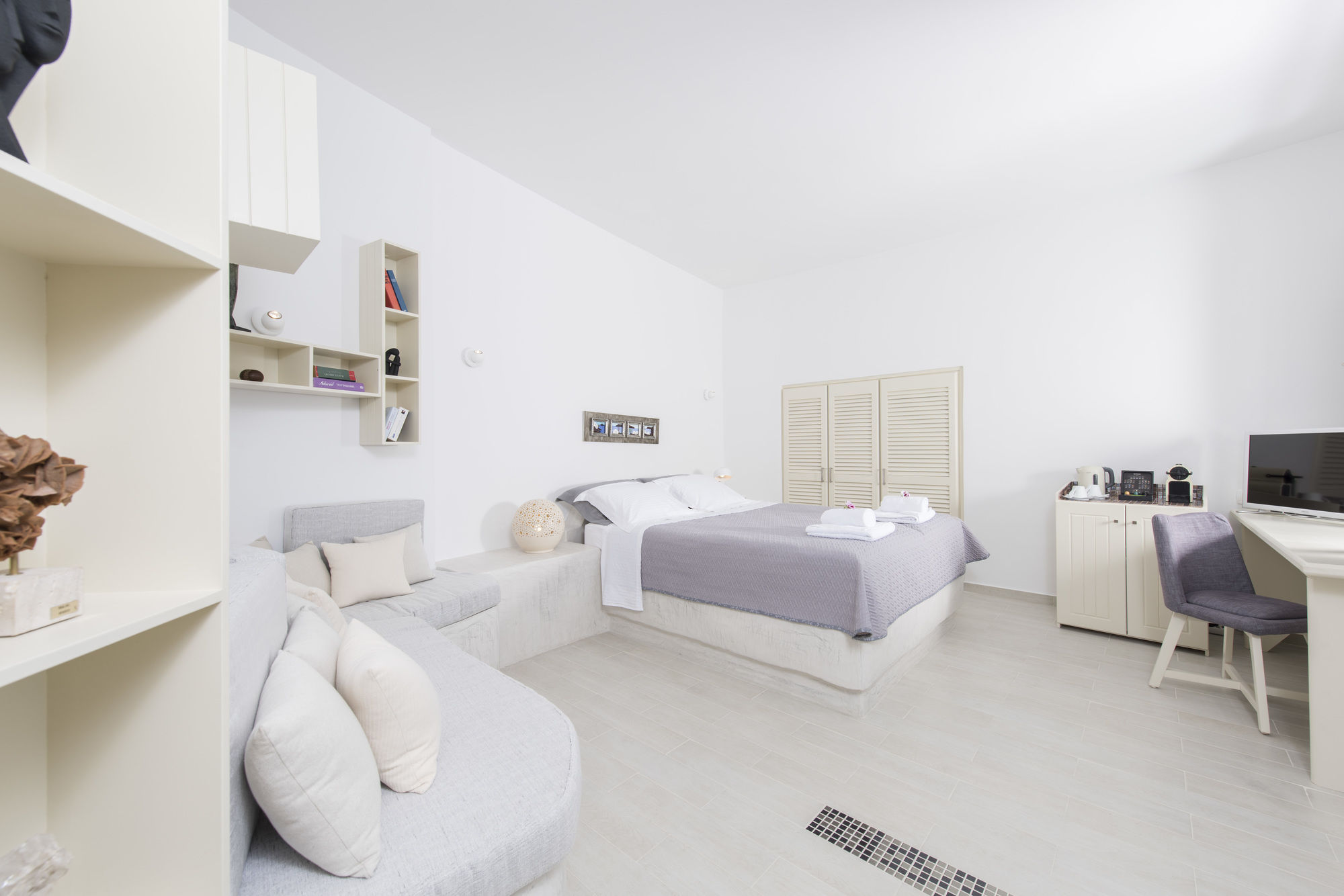 Фото Ambition Suites