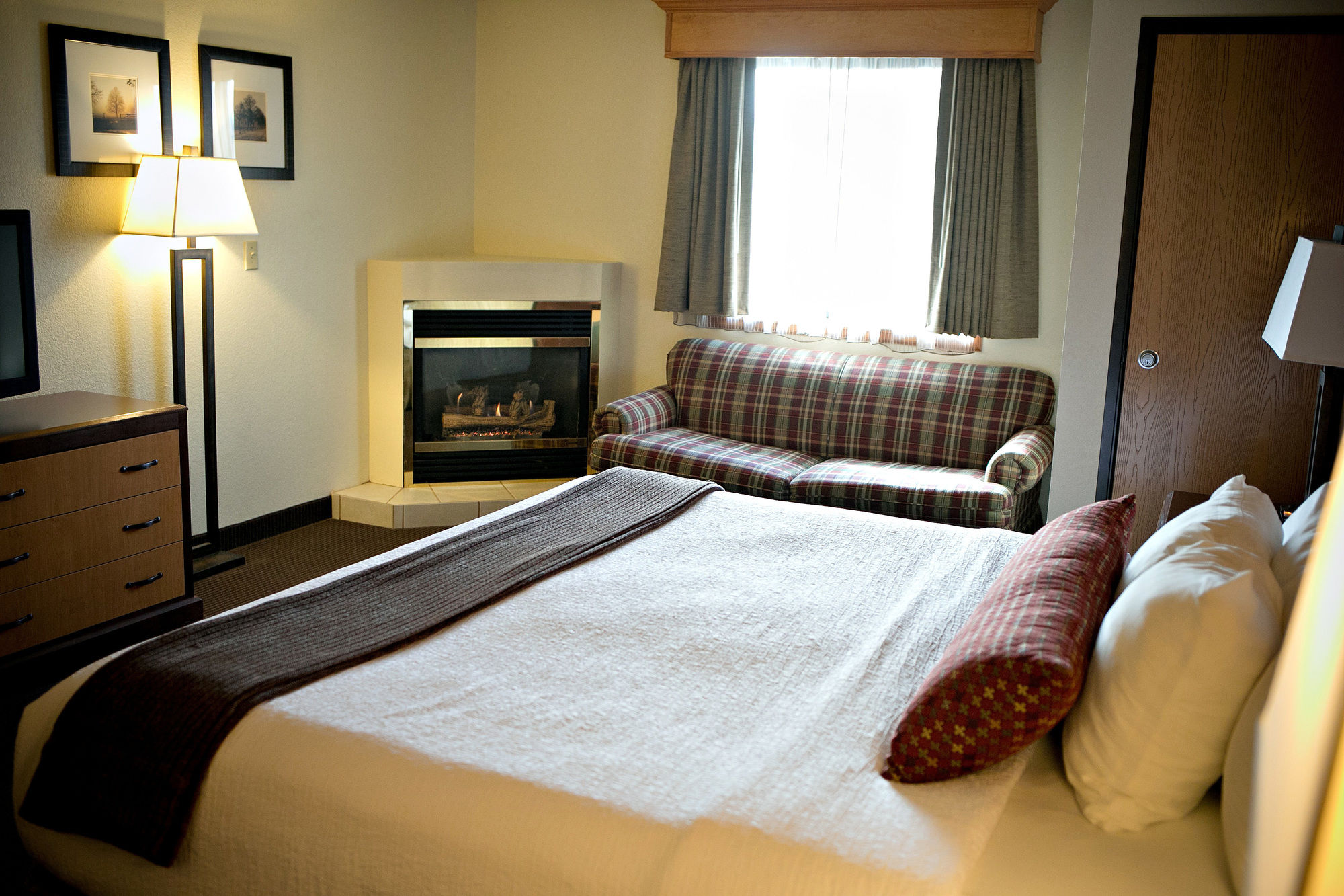 Фото Best Western Plus Sidney Lodge