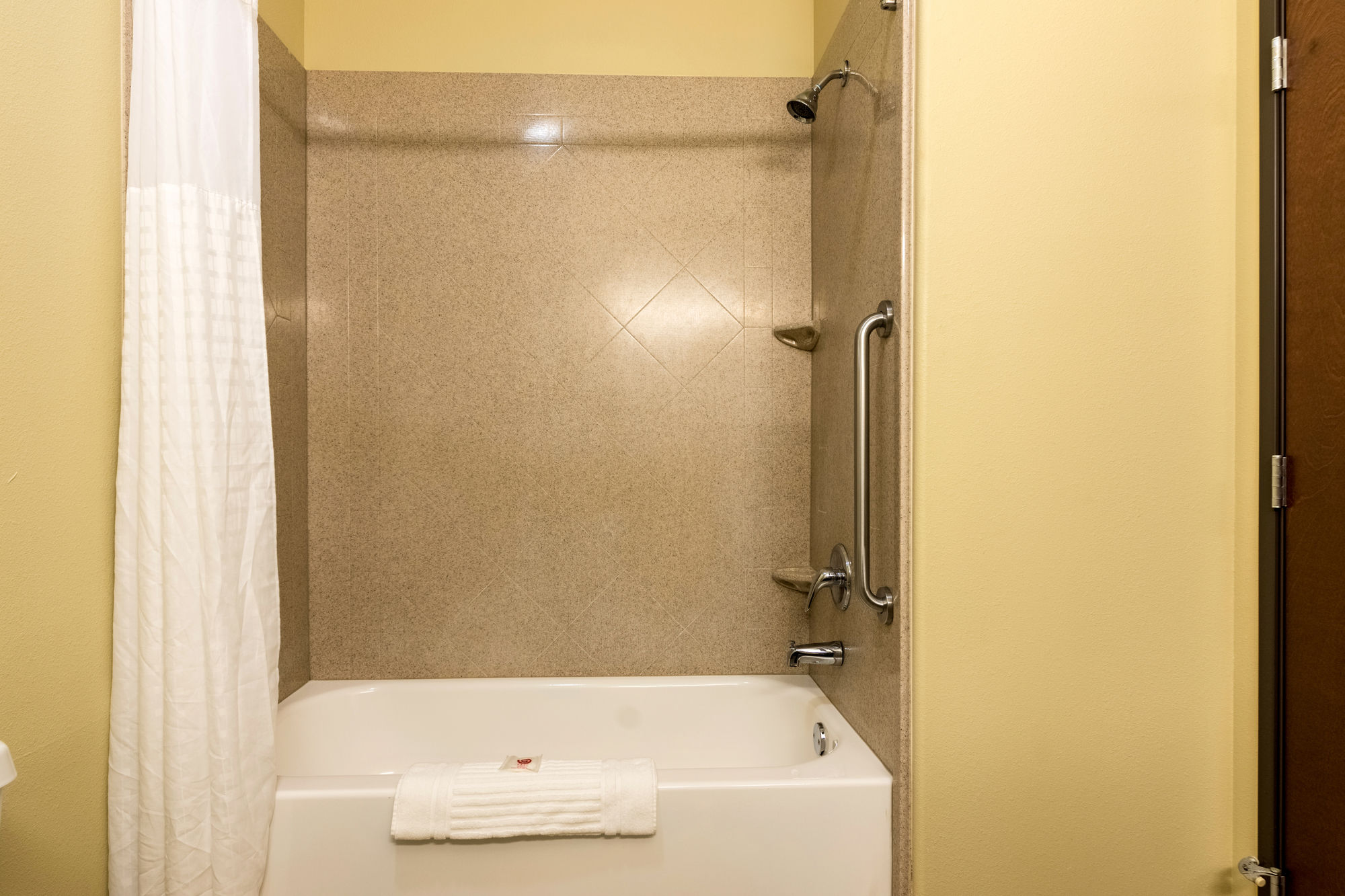 Фото Comfort Inn & Suites Scott-West Lafayette