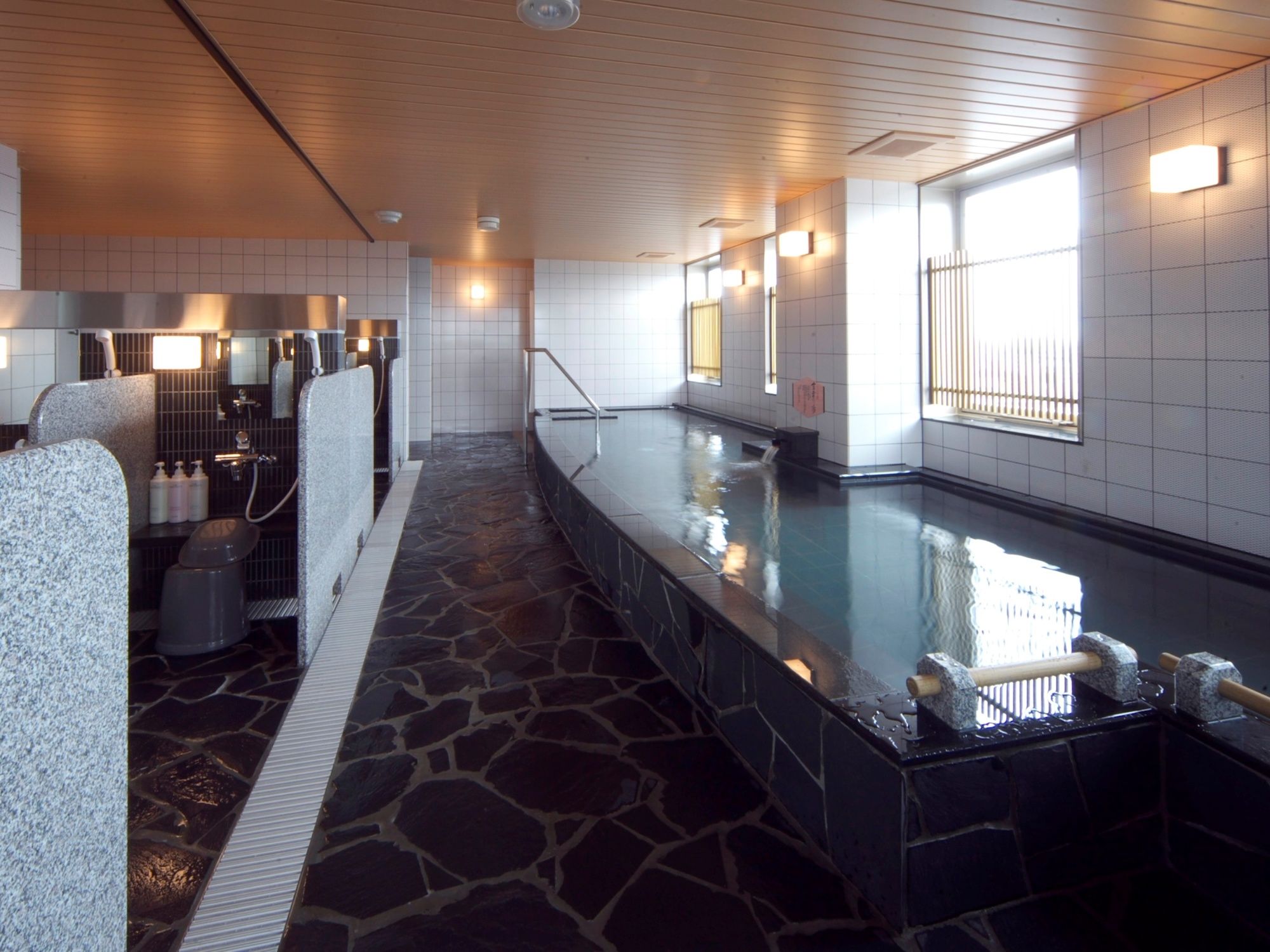 Фото Apa Hotel Nagoya Sakae