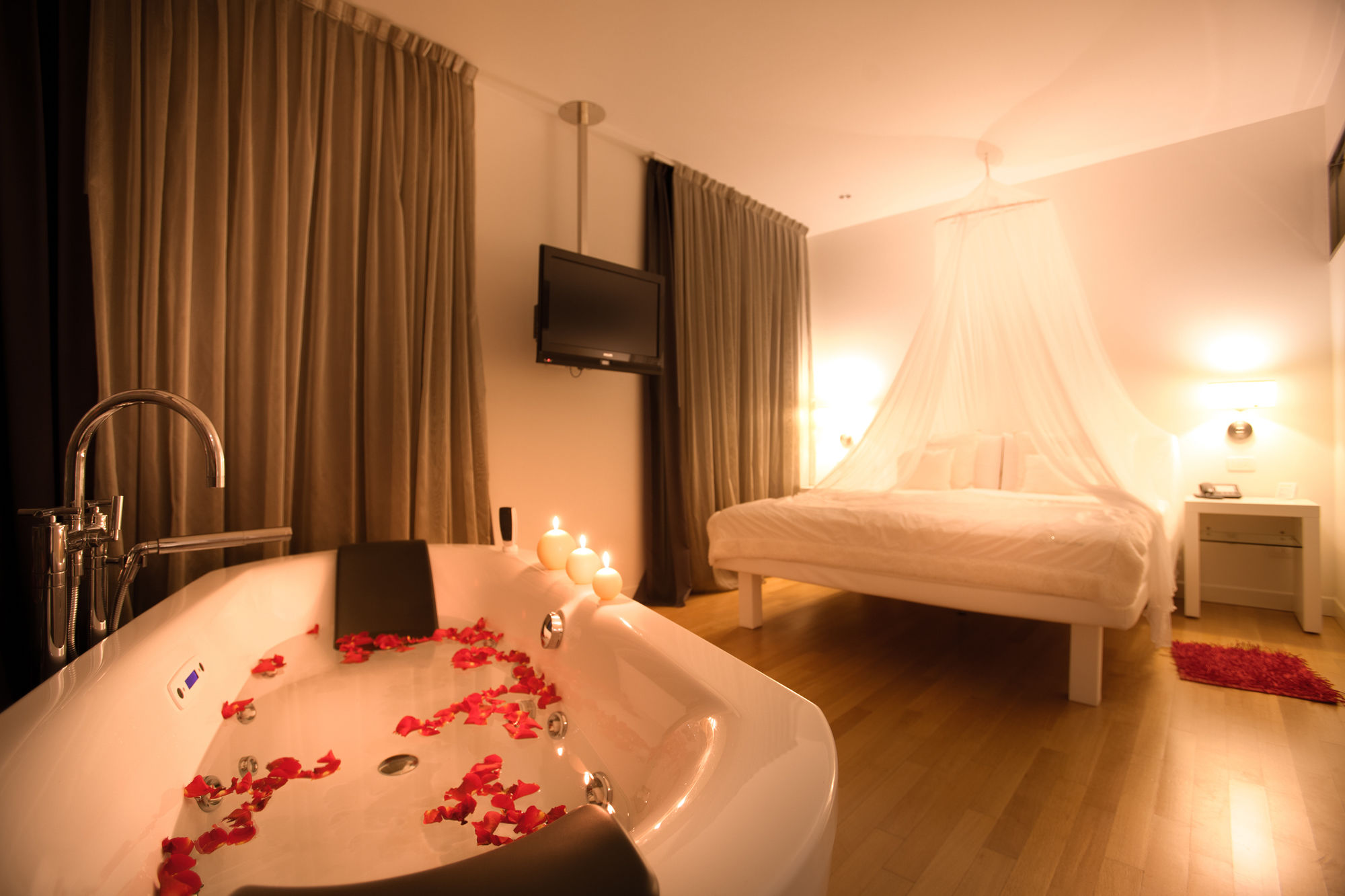 Фото Tobago Hotel