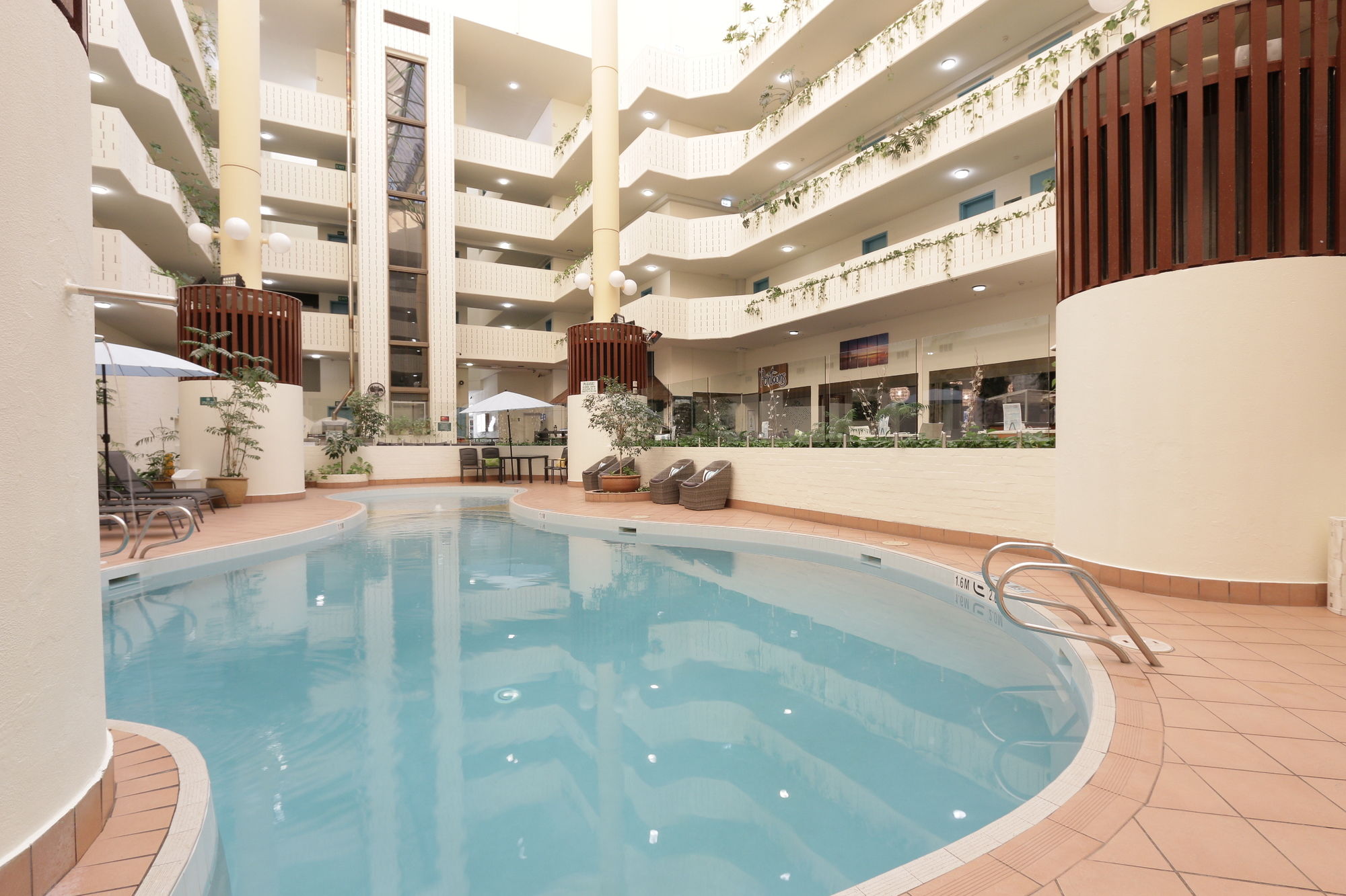 Фото Atrium Hotel Mandurah
