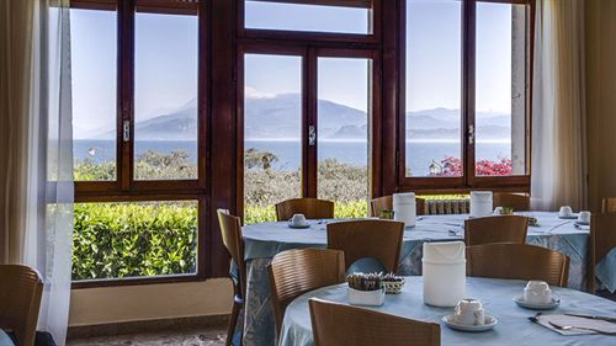 Фото Hotel Mon Repos