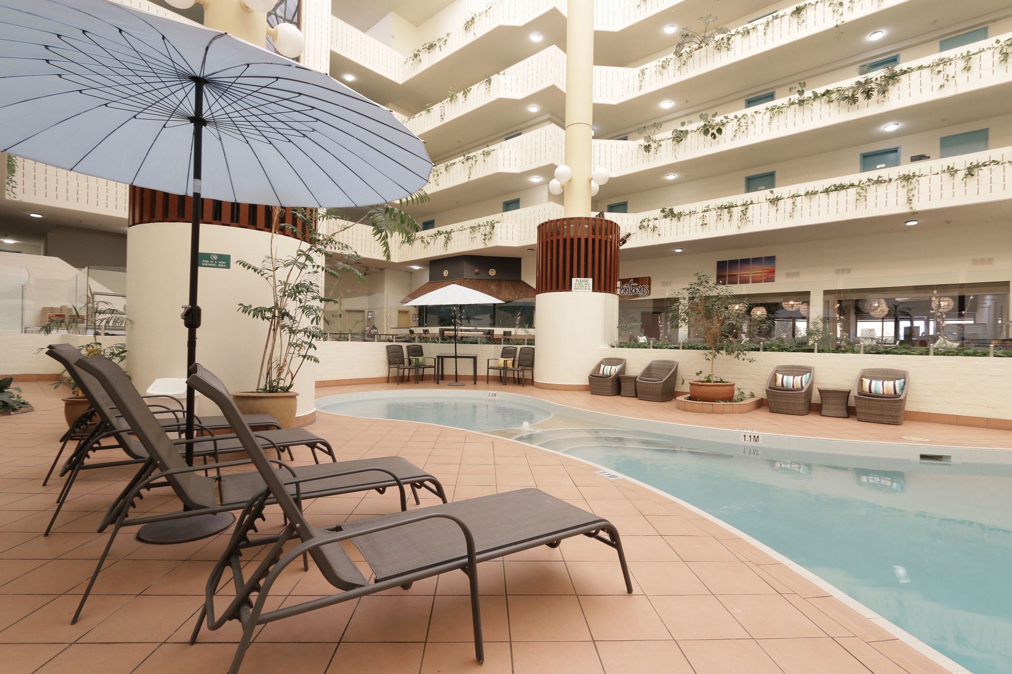 Фото Atrium Hotel Mandurah