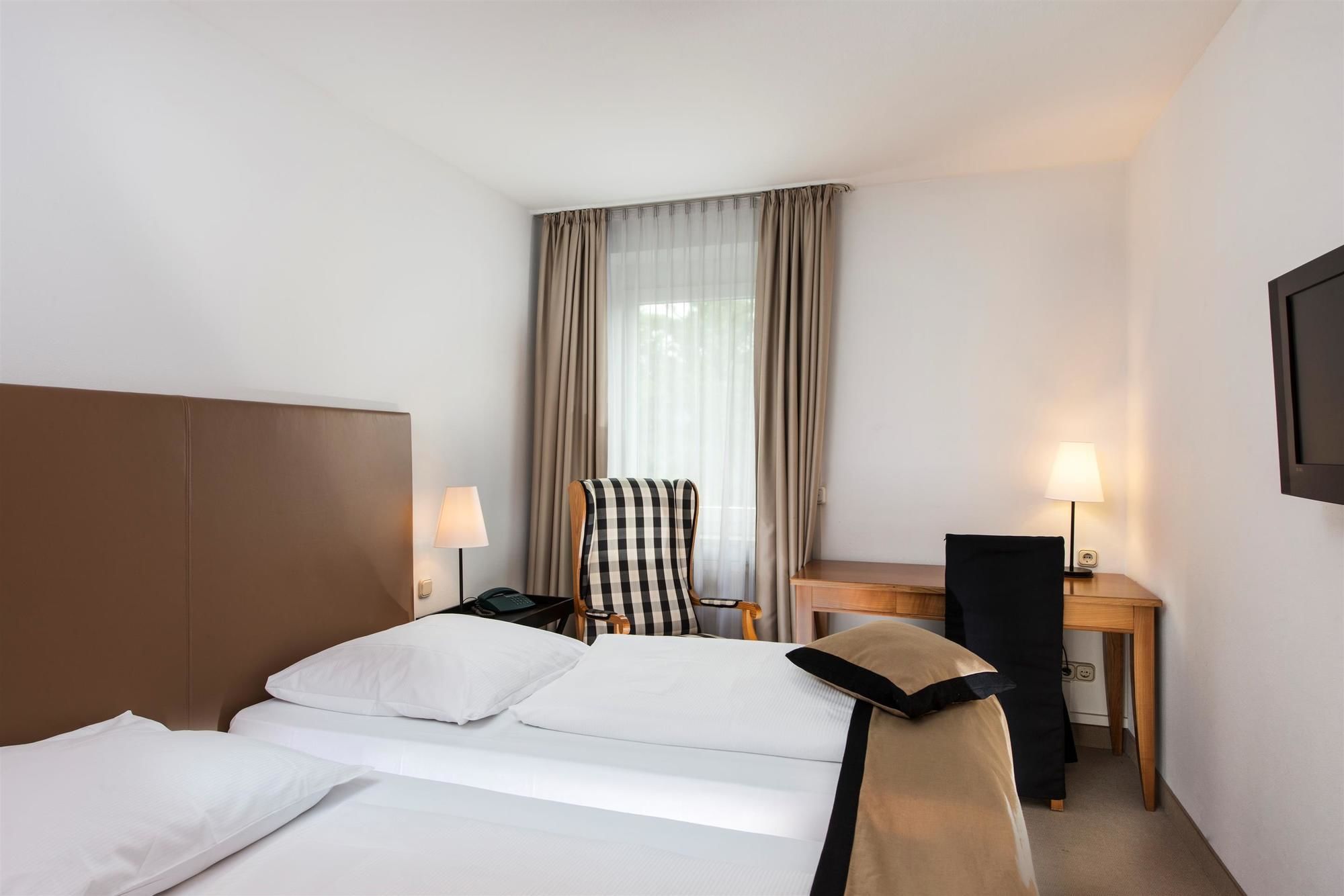 Фото Tryp by Wyndham Rosenheim