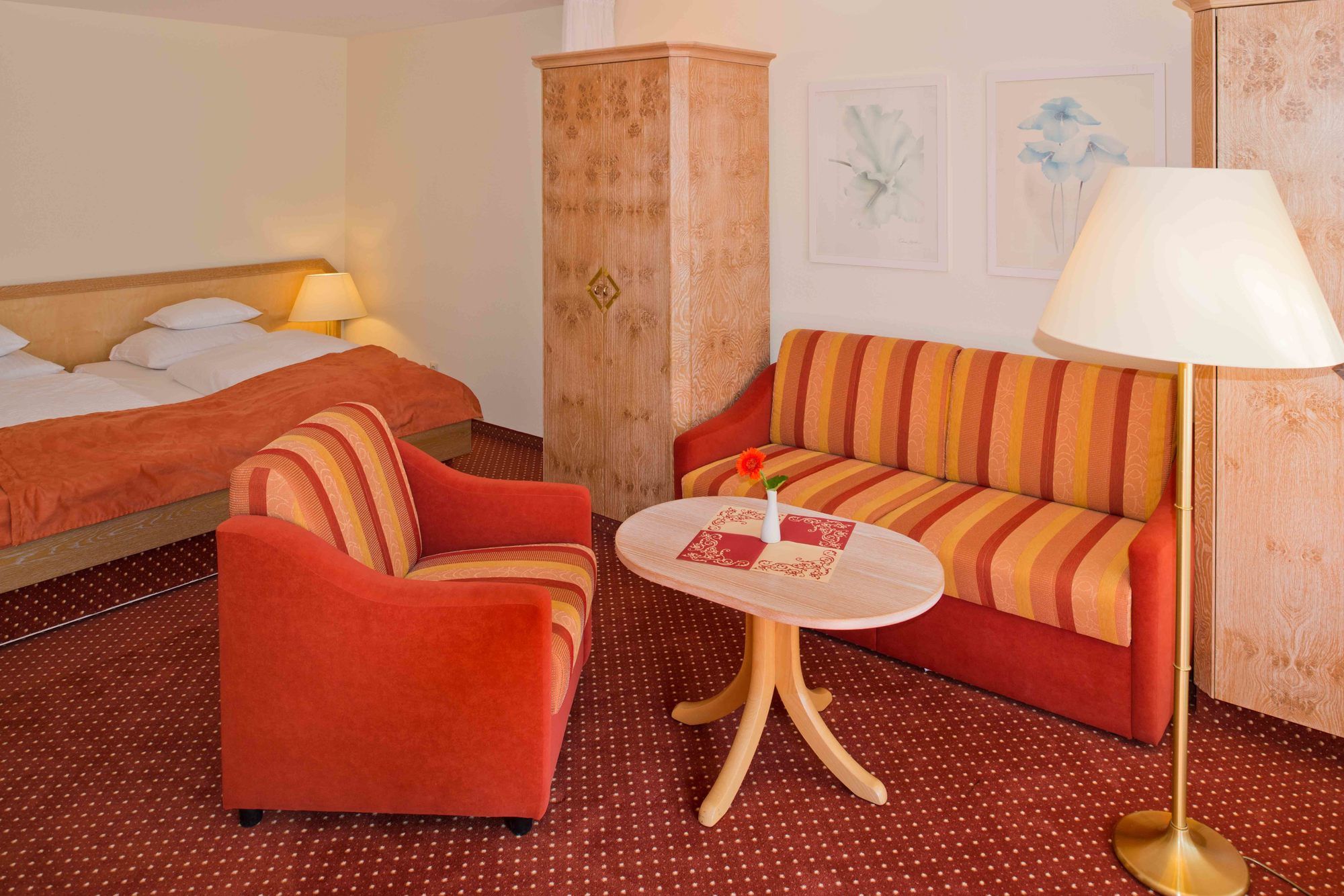 Фото Dekra Congresshotel Wart