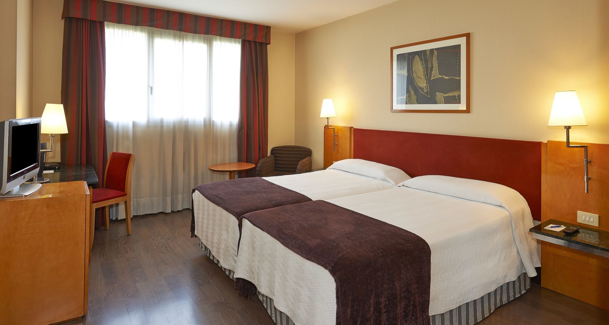 Фото Nh Ciutat de Reus