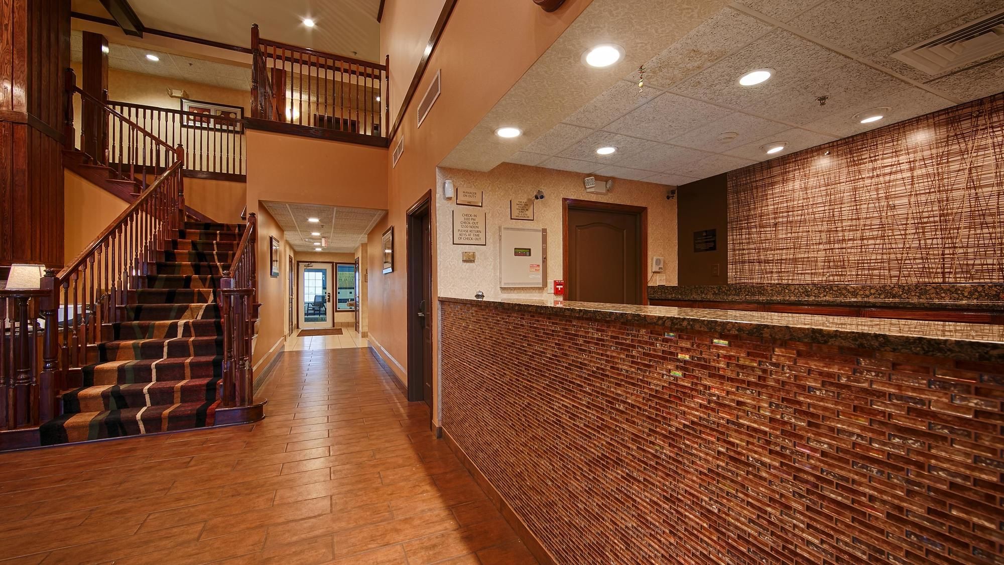 Фото Best Western Plus Fort Wayne Inn & Suites North