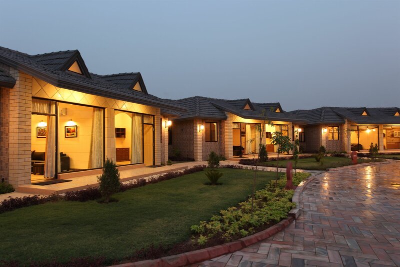 Гостиница Shri Radha Brij Vasundhara Resort & SPA