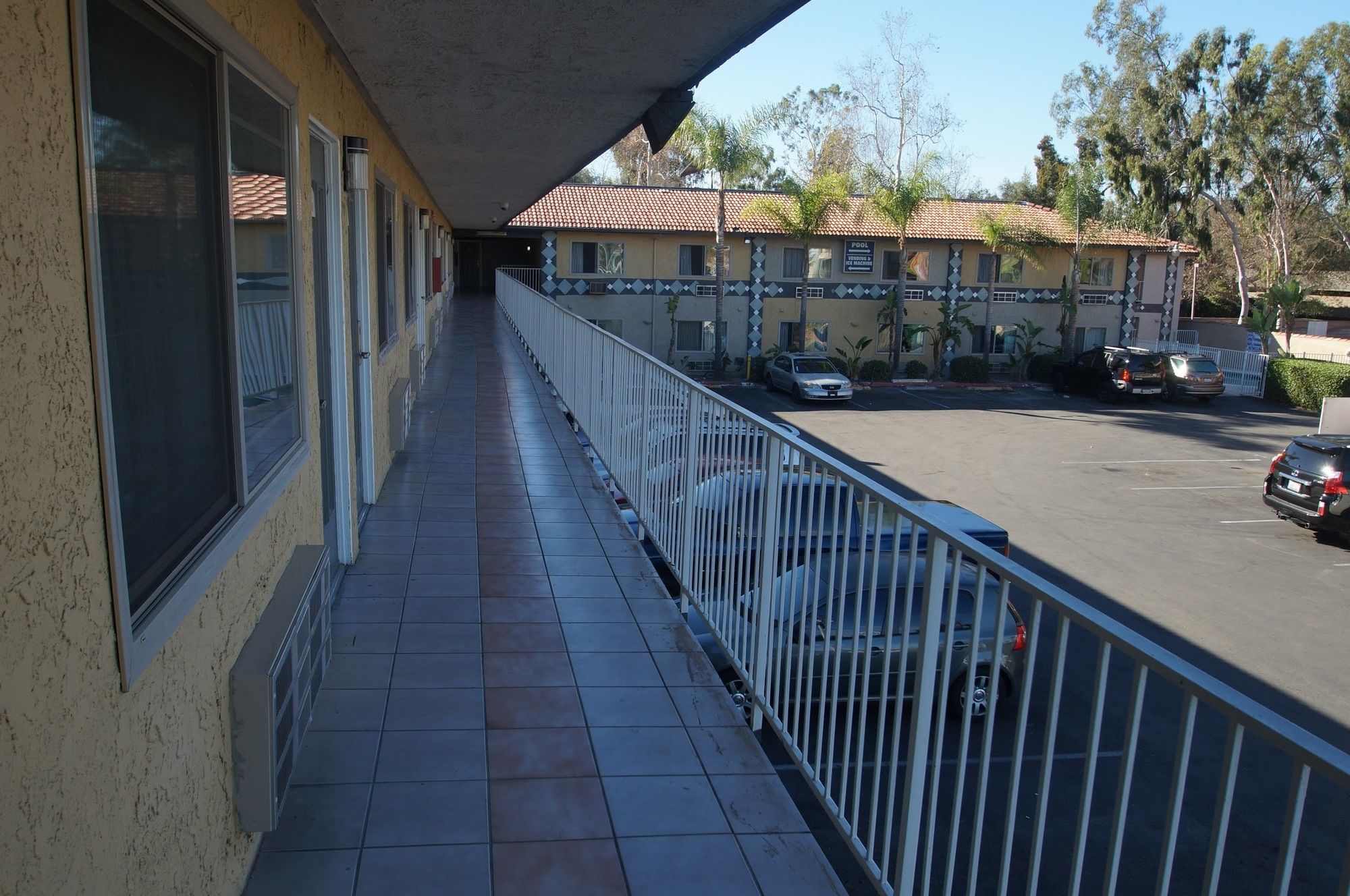 Фото Civic Center Inn Santa Ana