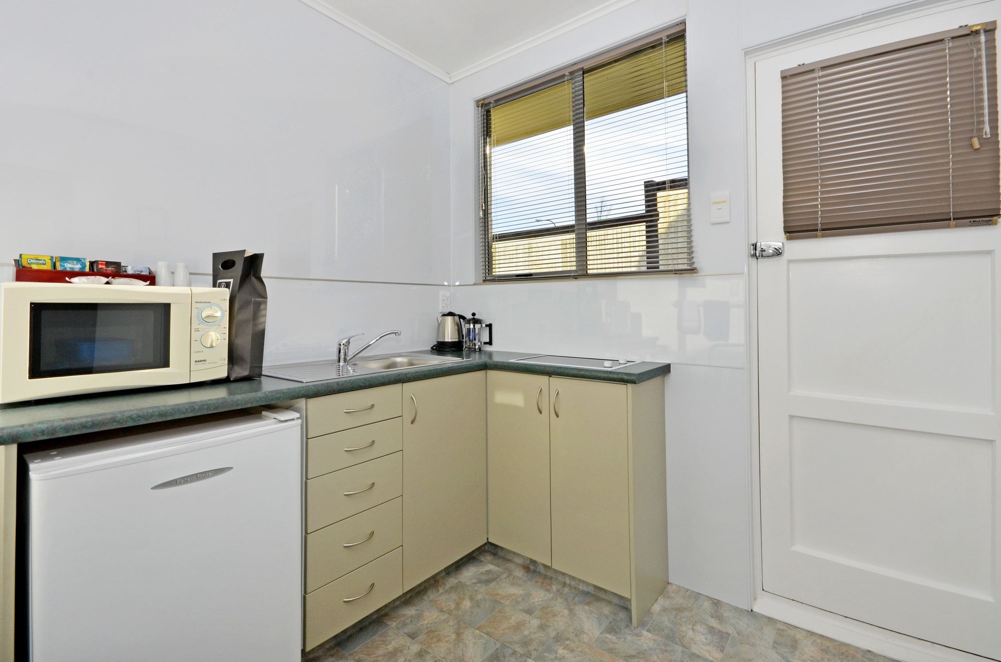 Фото Central Gateway Motel