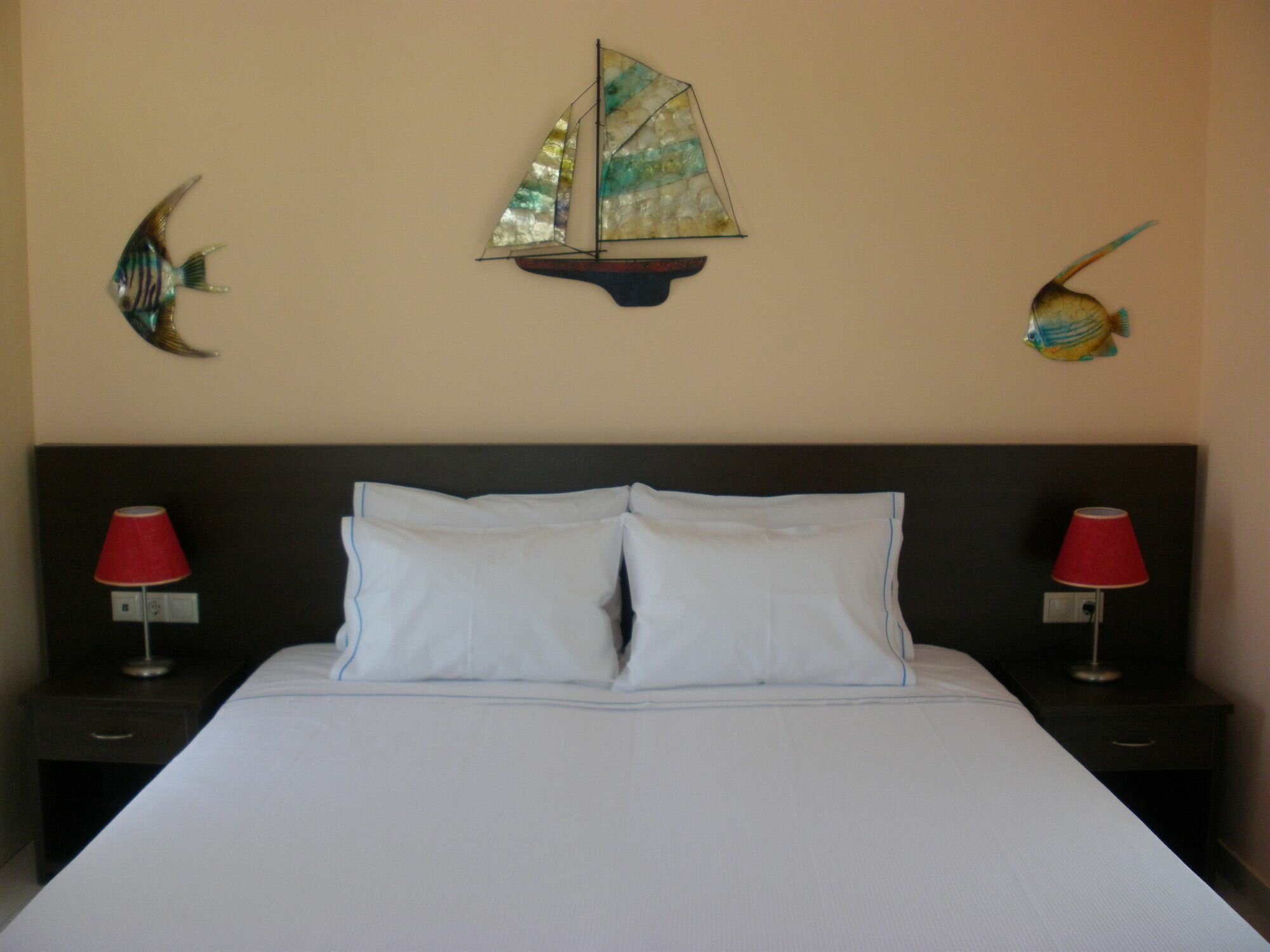 Фото Blue Harmony Apartments