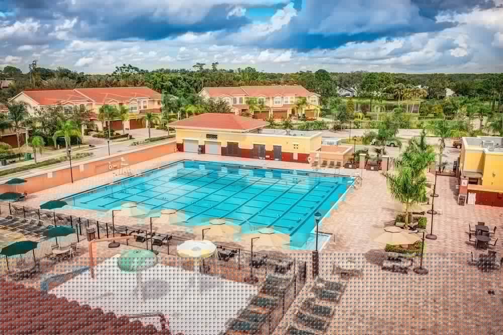 Фото Emerald Greens Hotel Condo Resort