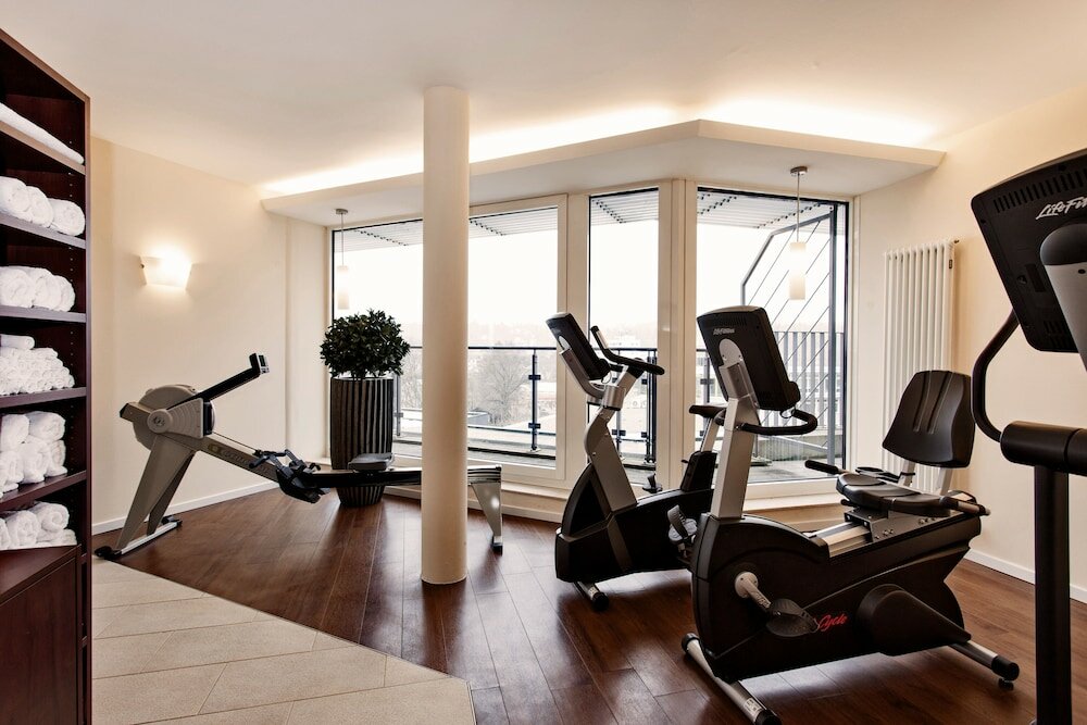 Фото Hotel Vier Jahreszeiten Starnberg