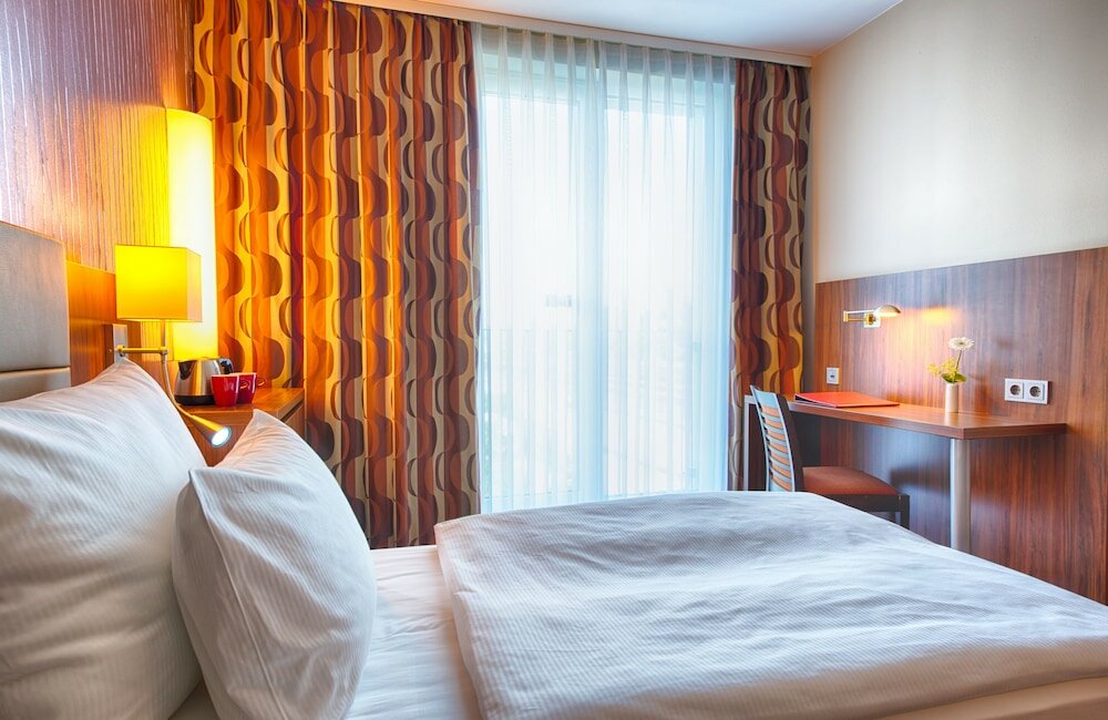 Фото Leonardo Hotel Dresden Altstadt