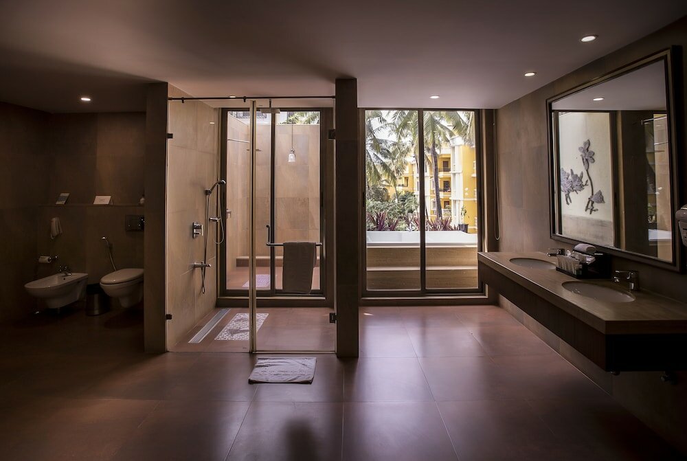 Фото Adamo The Bellus