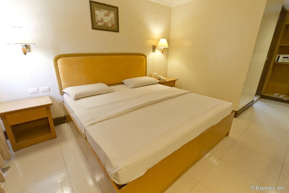 Фото Diplomat Hotel