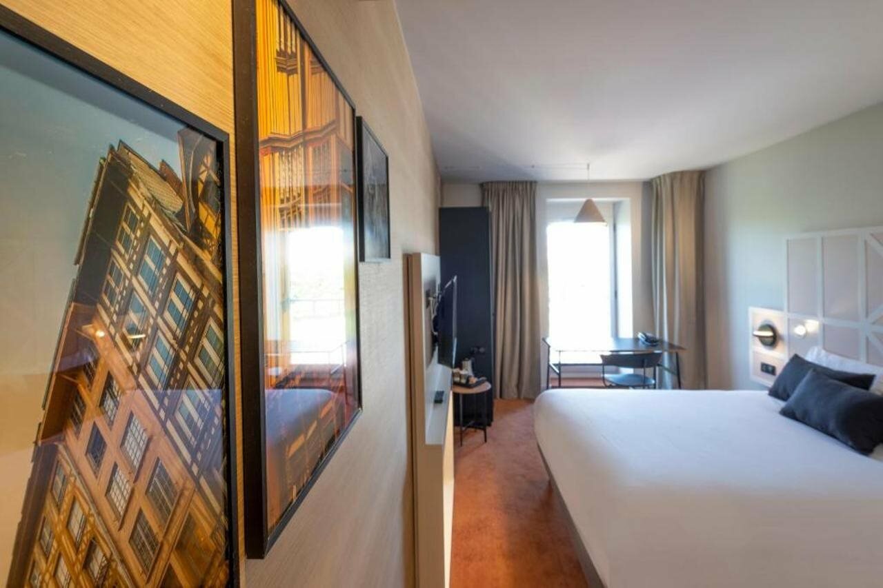 Фото Hôtel Mercure Rouen Centre Champ de Mars