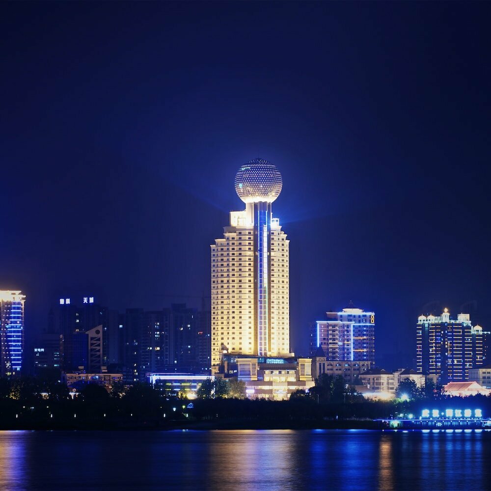 Hotel Howard Johnson Pearl Plaza Wuhan, Wuhan, photo