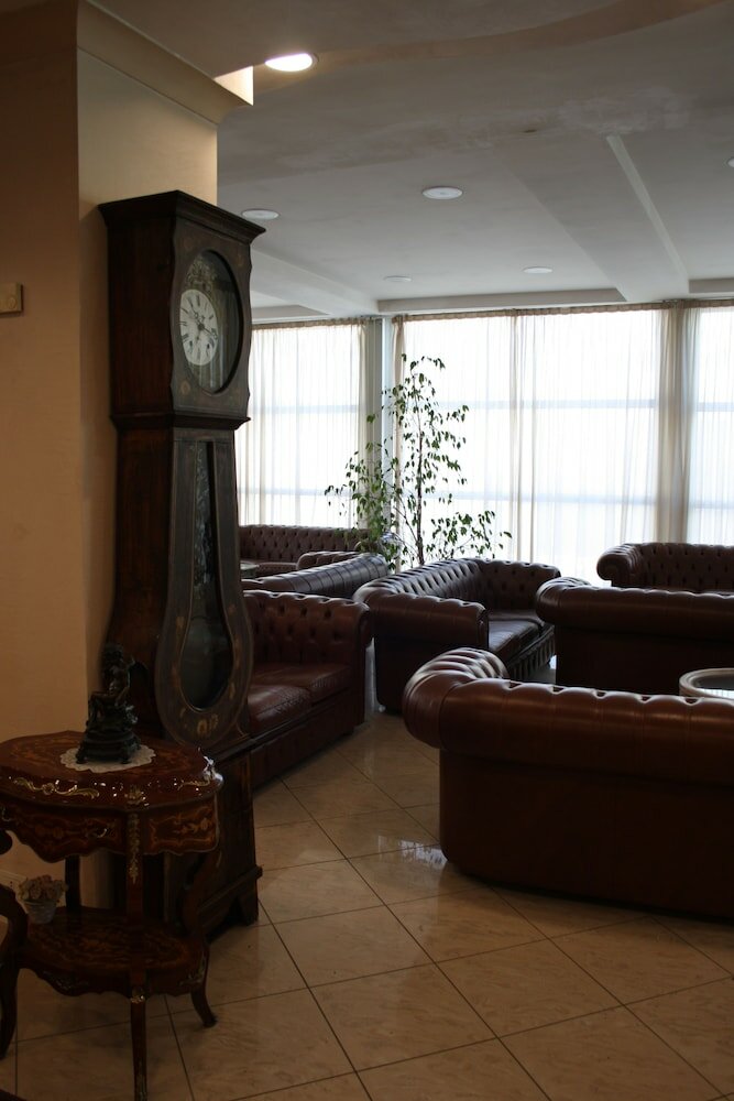 Фото Hotel Gaston