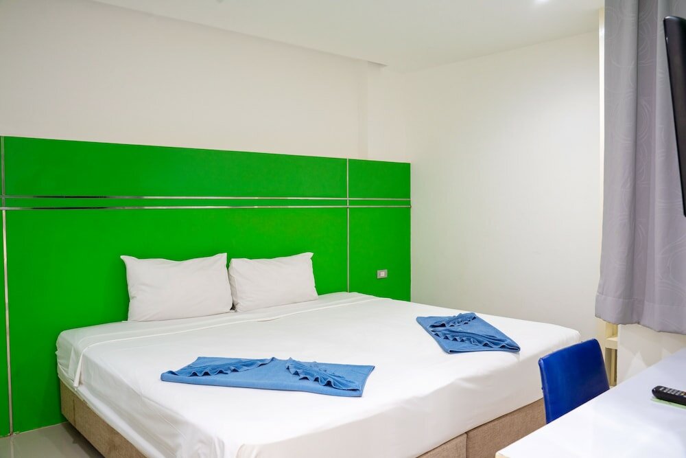 Фото Tuana Patong Holiday Hotel