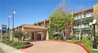 Фото Holiday Inn Express & Suites Camarillo, an Ihg Hotel